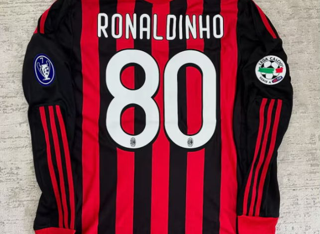 Ronaldinho – AC Milan 2009/2010 Ретро тениска с дълъг ръкав